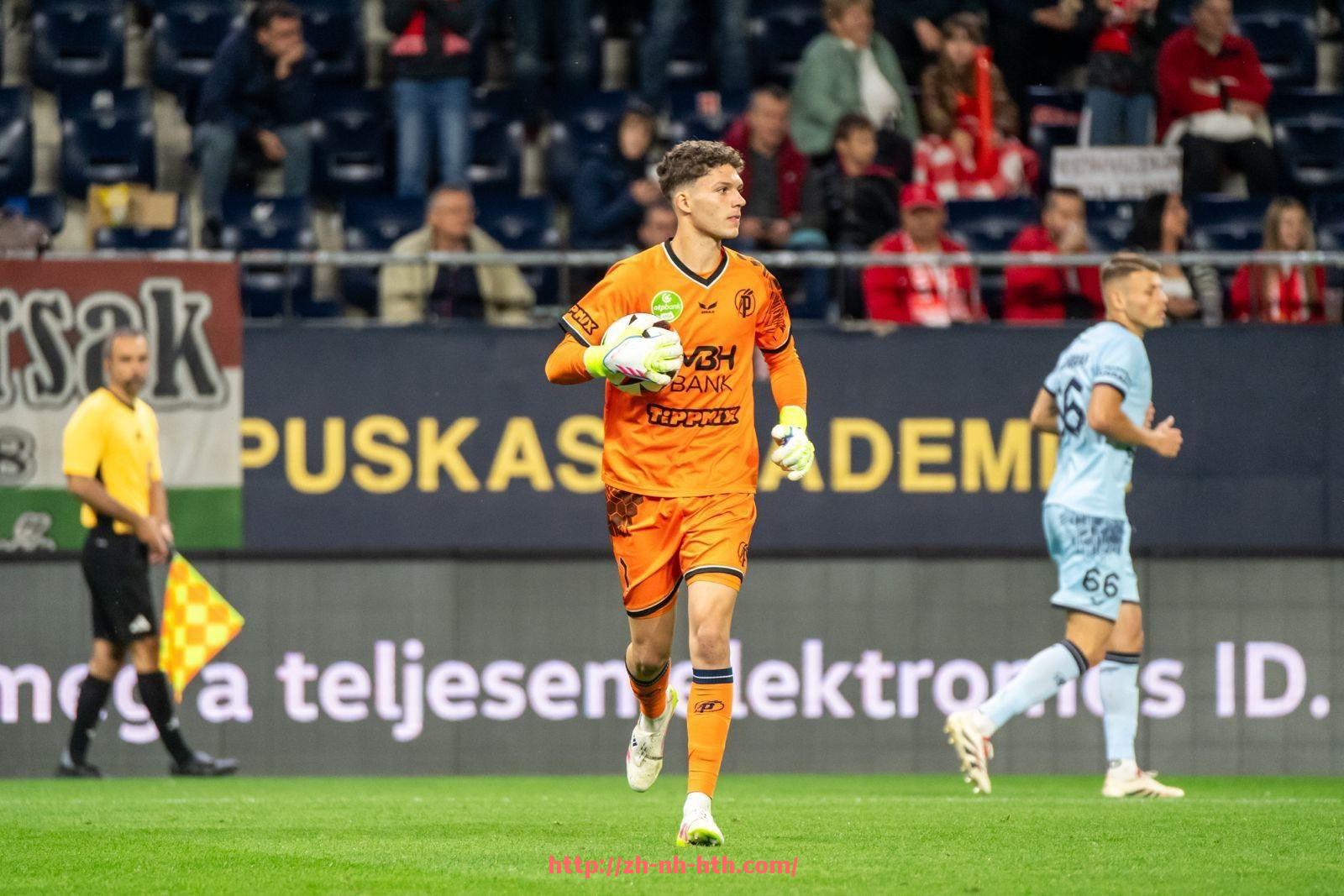 华体会hth登录入口-德甲球队身价榜：球员市场价值与排名