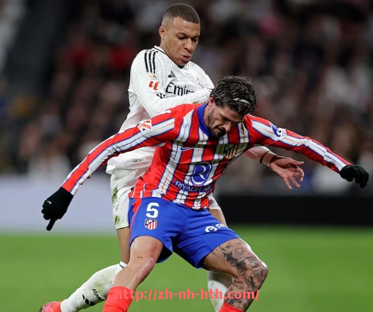 华体会hth登录入口-英超球员在休息日的训练及生活安排揭秘